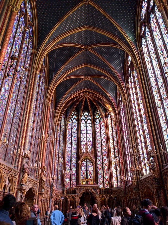 Sainte Chapelle Paris upstairs og.jpg